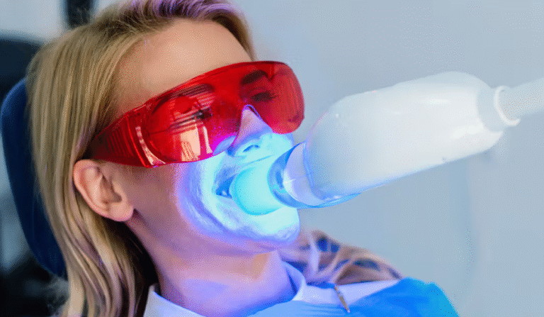 How Does Zoom Teeth Whitening Work?